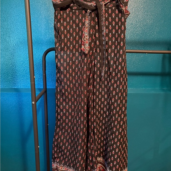 Flowy Black and Red Paisley pants - Picture 1 of 4